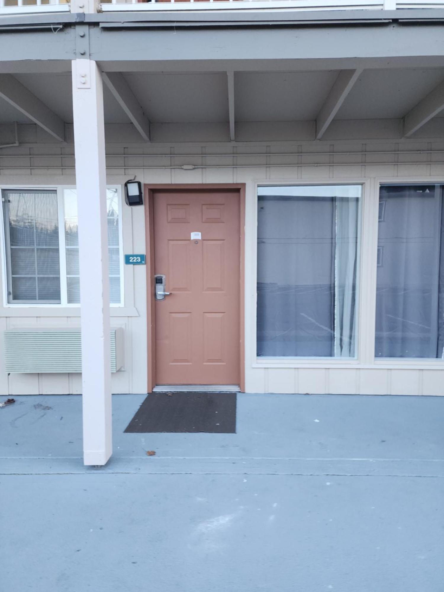 Naval Suites Bremerton Exterior foto
