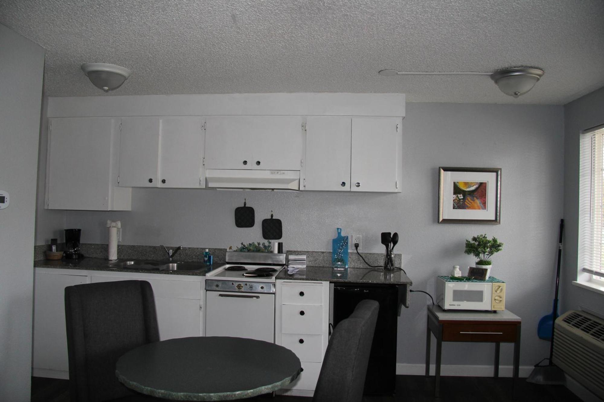 Naval Suites Bremerton Exterior foto