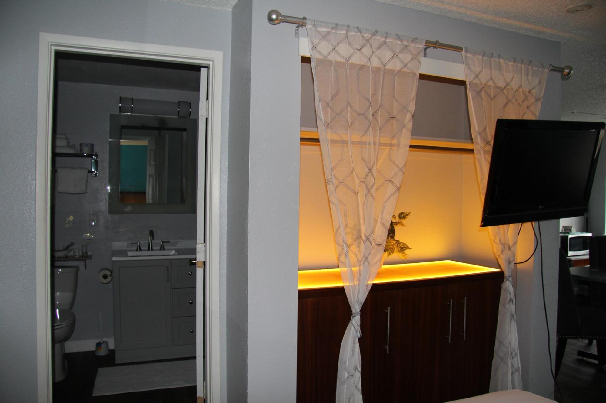 Naval Suites Bremerton Exterior foto